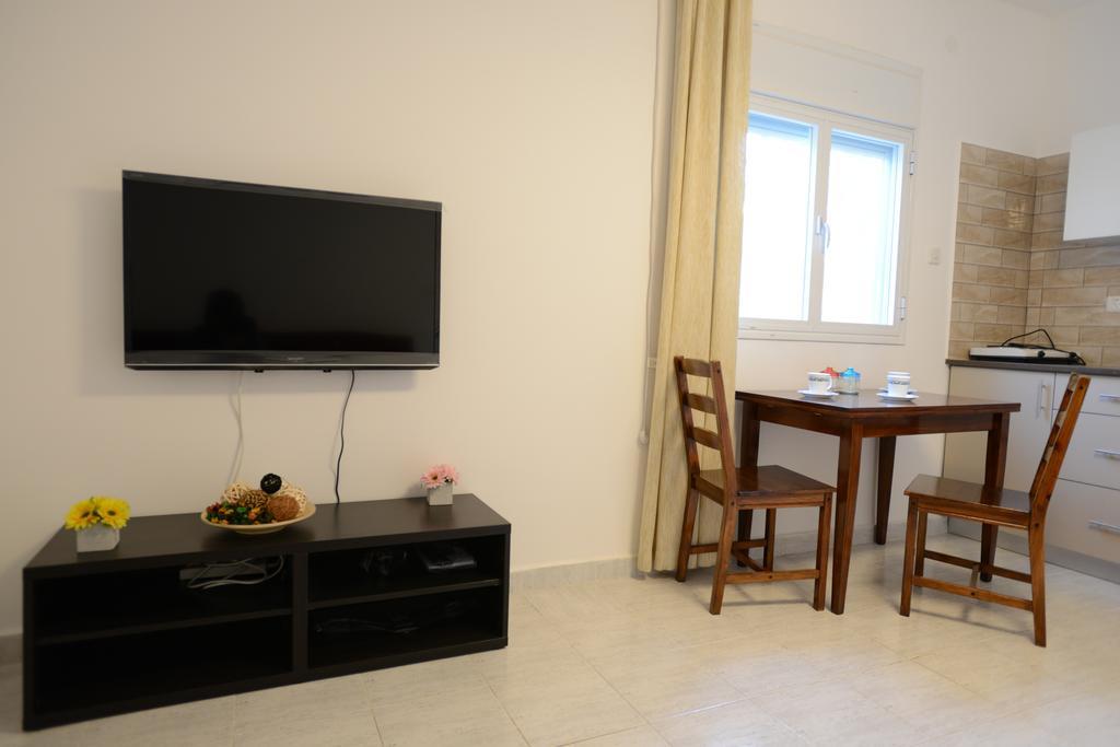 Olga Beach Apartments Haifa Ngoại thất bức ảnh