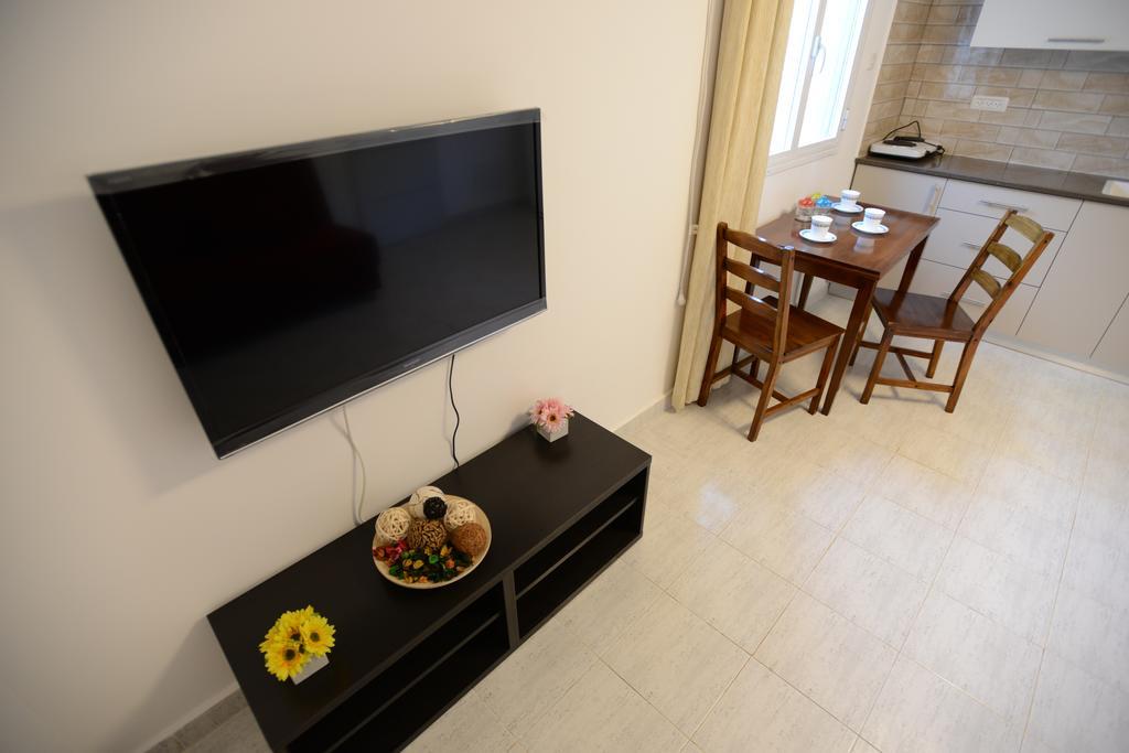 Olga Beach Apartments Haifa Ngoại thất bức ảnh
