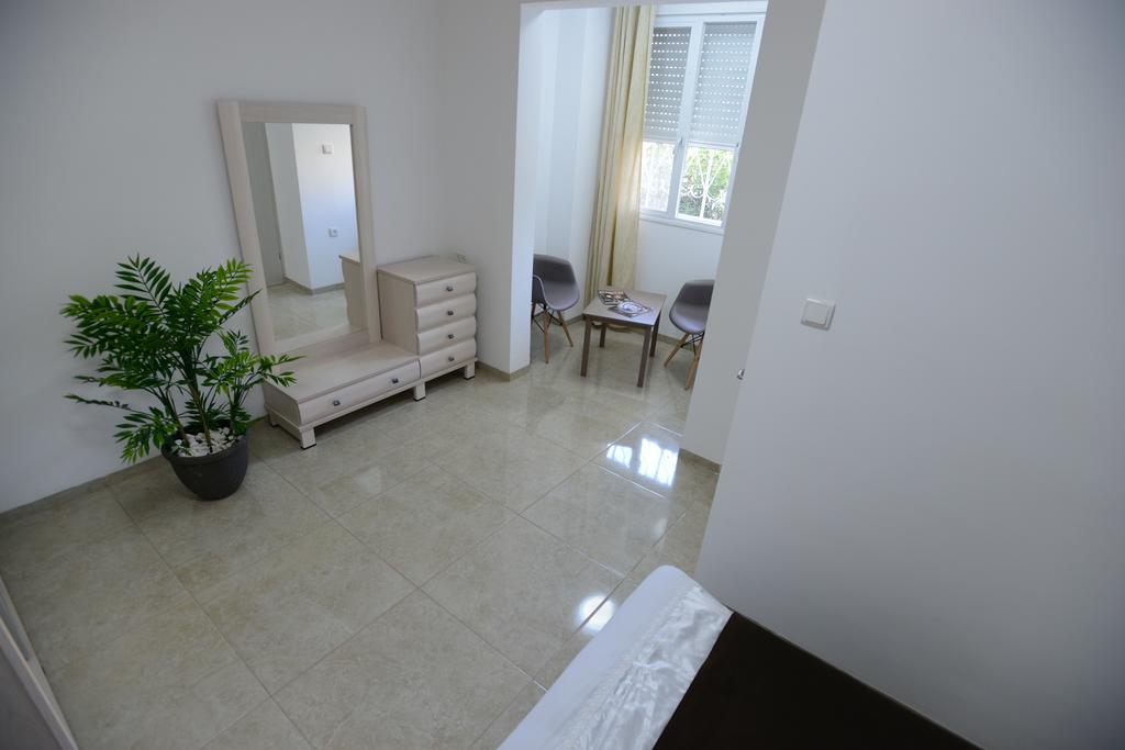 Olga Beach Apartments Haifa Ngoại thất bức ảnh