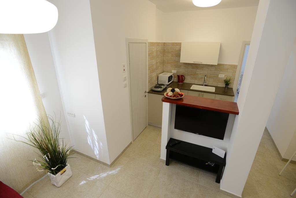 Olga Beach Apartments Haifa Ngoại thất bức ảnh