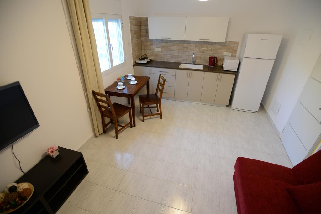 Olga Beach Apartments Haifa Ngoại thất bức ảnh